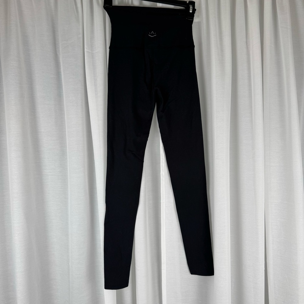 Beyond Yoga Black Leggings